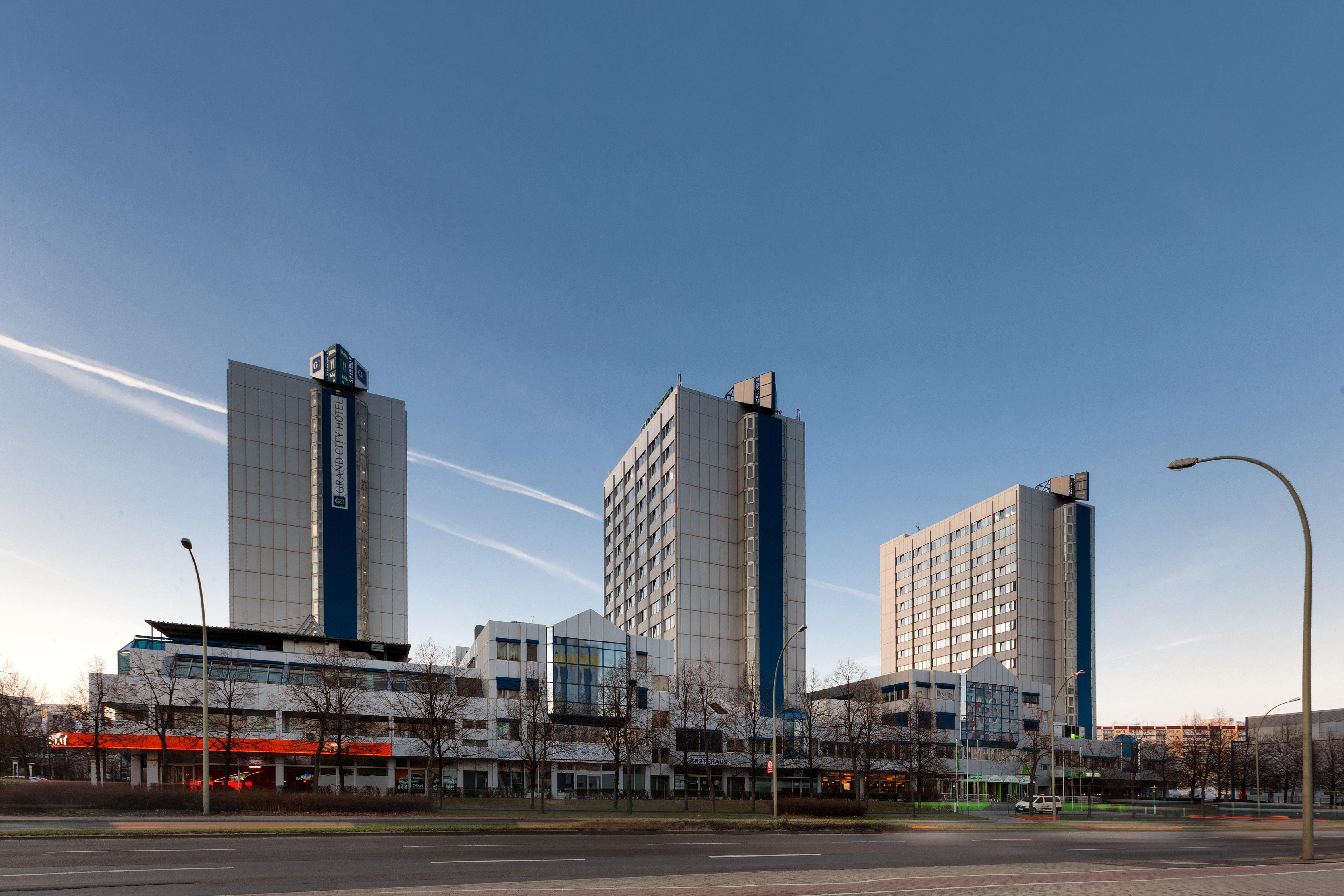 Holiday Inn Berlin City-East Landsberger Allee, An Ihg Hotel Екстериор снимка