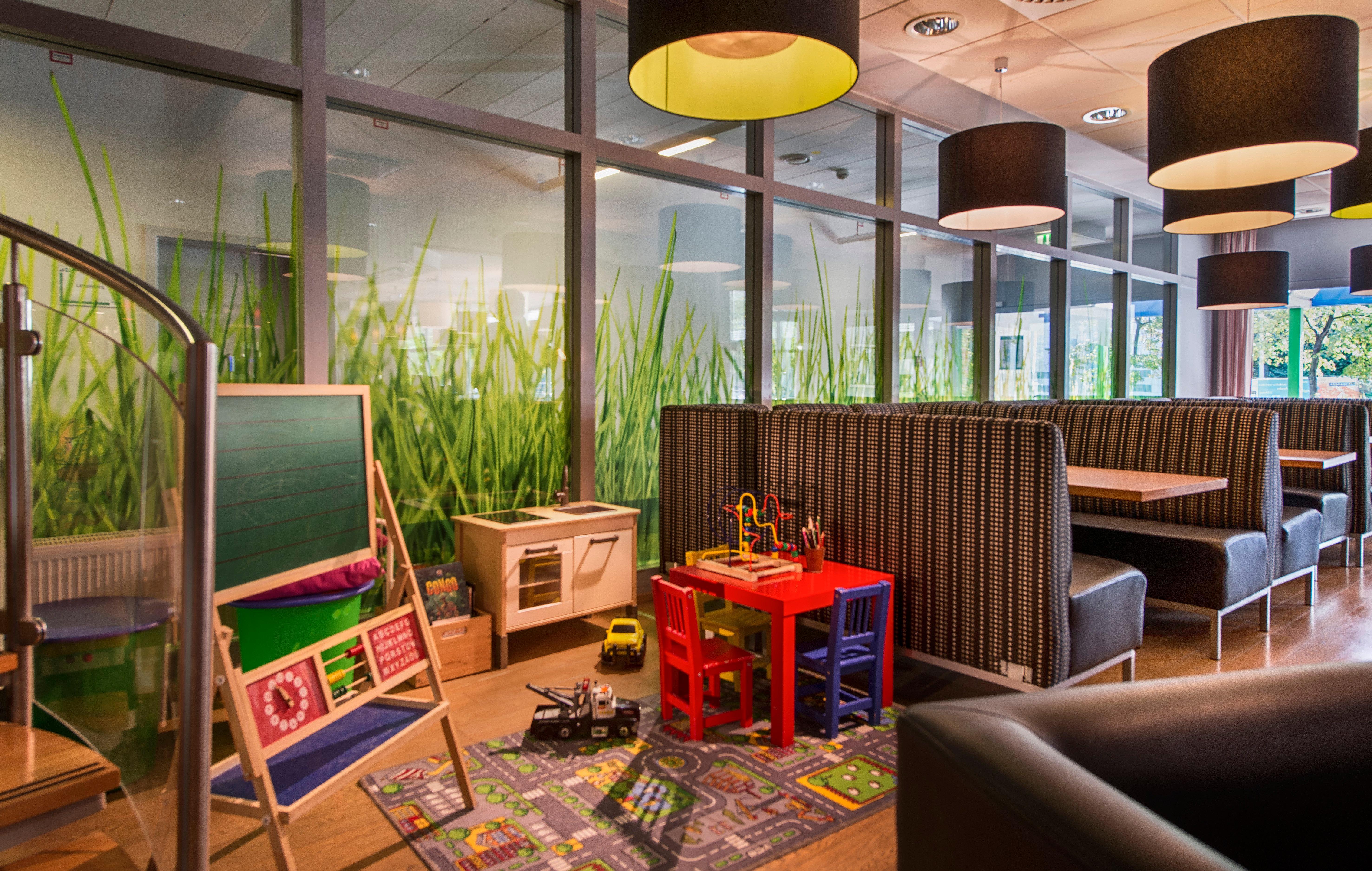 Holiday Inn Berlin City-East Landsberger Allee, An Ihg Hotel Екстериор снимка