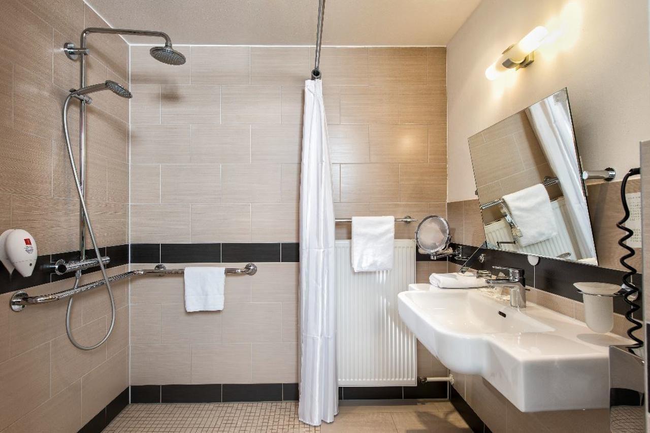 Holiday Inn Berlin City-East Landsberger Allee, An Ihg Hotel Екстериор снимка